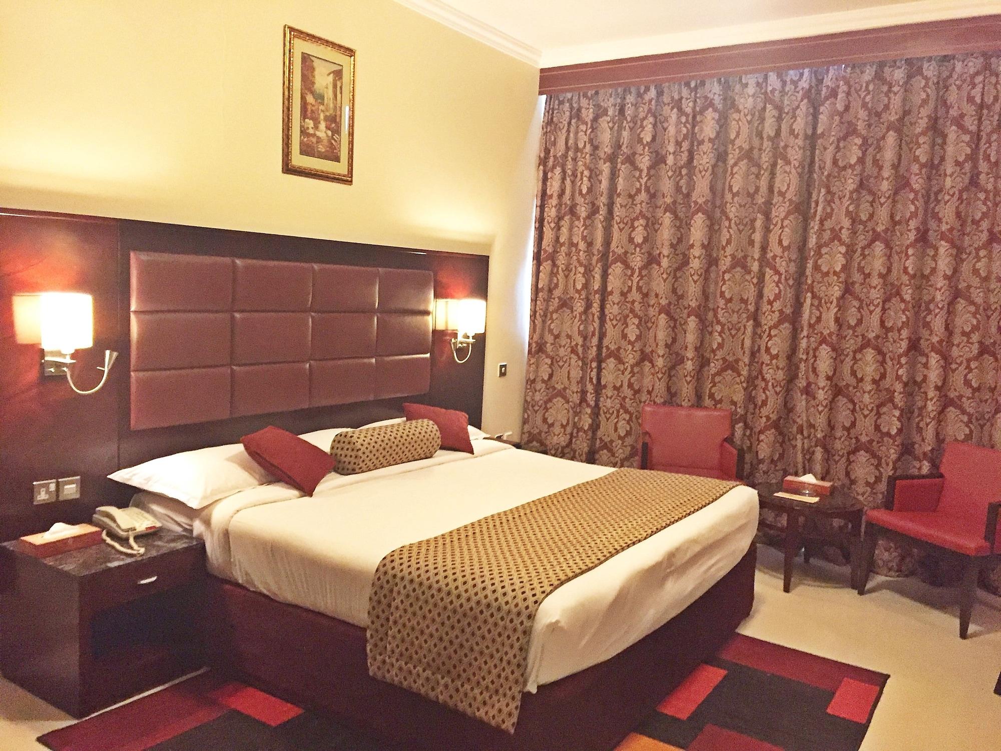 Ramee Rose Hotel Apartments Abu Dhabi Exterior foto
